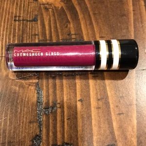 NWOT MAC cremesheen glass lipgloss